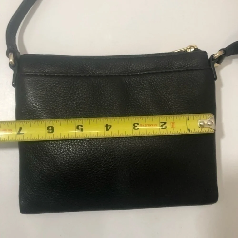 Michael kors black leather crossbody bag